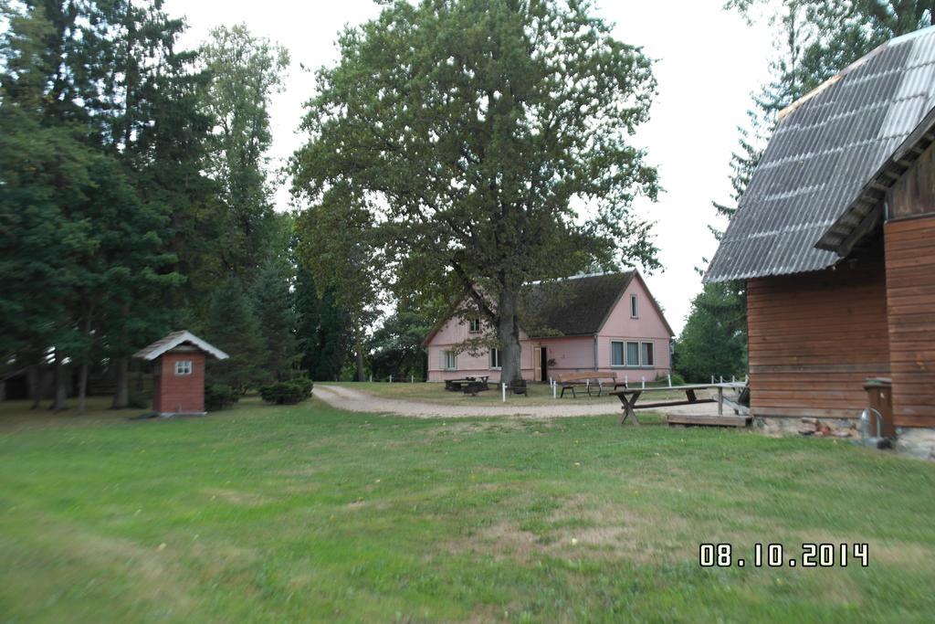 Lauku Viesu Maja Bajari Guest House Rucava Ngoại thất bức ảnh